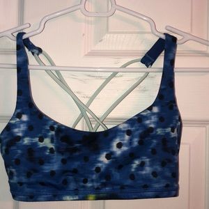 Lululemon free to be sports bra